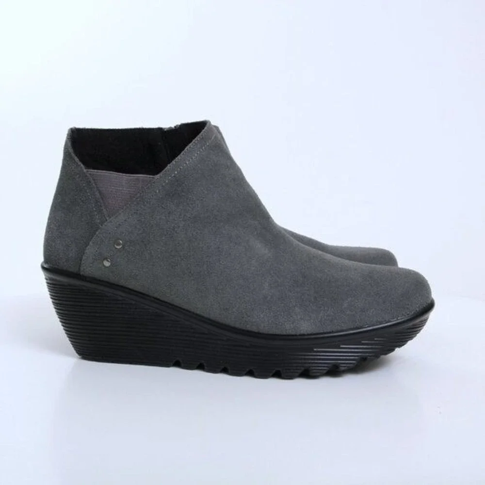NWT Skechers‎ Parallel Ditto Suede Ankle Booties Gray Women 9.5